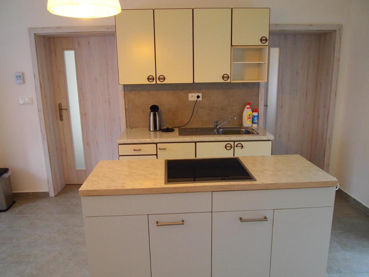 Apartman Gutino Ceska Trebova Luaran gambar